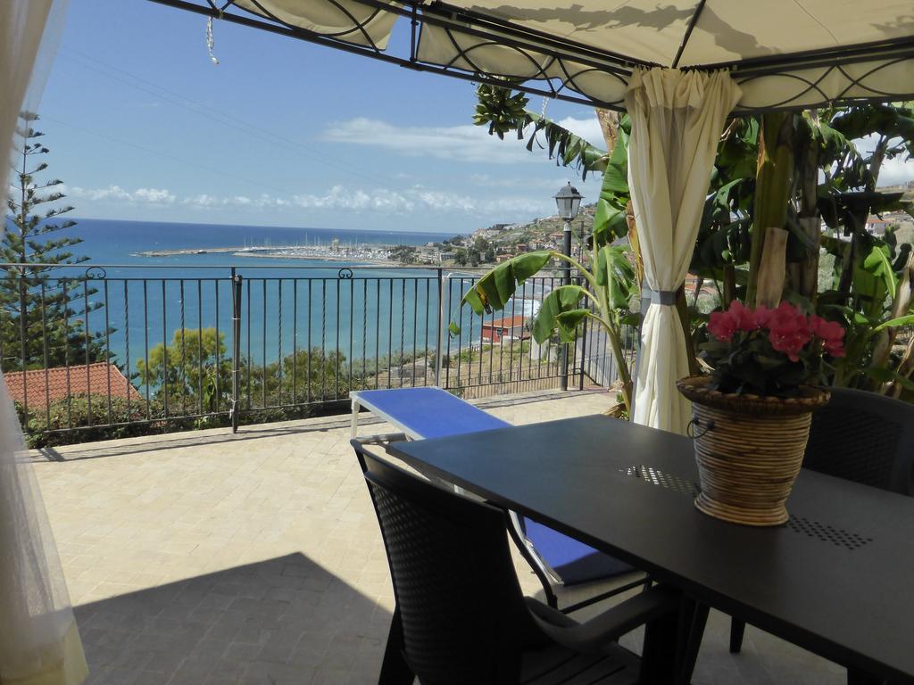 Villa Del Mare Ligure Terme & Spa Piscina A 37 Gradi Santo Stefano al Mare Εξωτερικό φωτογραφία