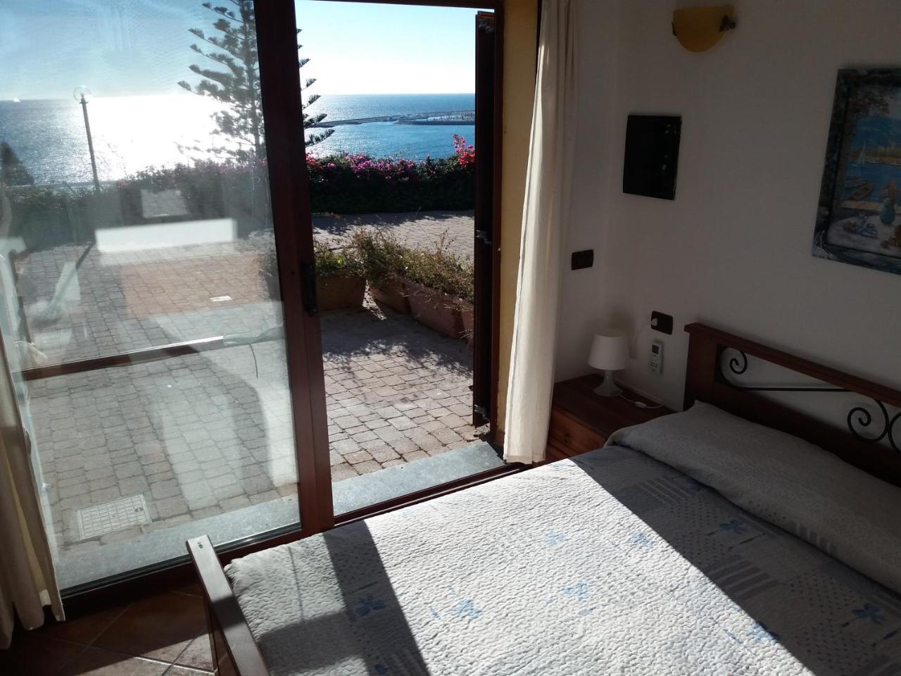 Villa Del Mare Ligure Terme & Spa Piscina A 37 Gradi Santo Stefano al Mare Εξωτερικό φωτογραφία